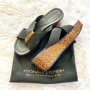 DONALD J PLINER Leopard Platform Wedge Slide SHINA